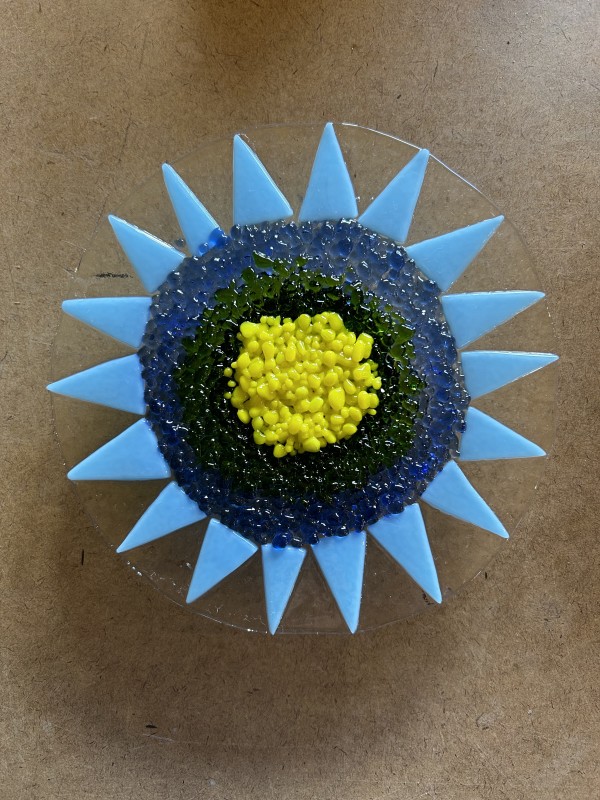 Garden Stake - Flower (on clr, blue w/blue,grn, yellow cntr) by Cindy Cherrington