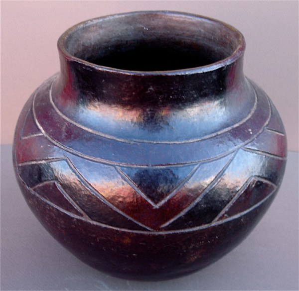 Shona Pot by Shona People